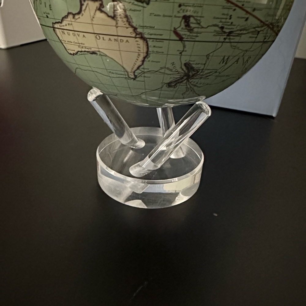 MOVA ANTIQUE TERRESTRIAL GREEN GLOBE - Picture 4 of 8